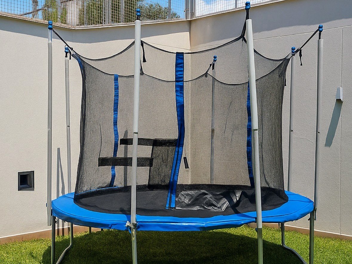 Cama elástica con protección